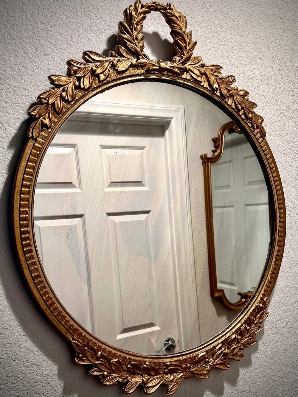 Source Unknown decorative round